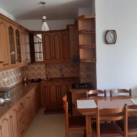 Emily House Apartment *